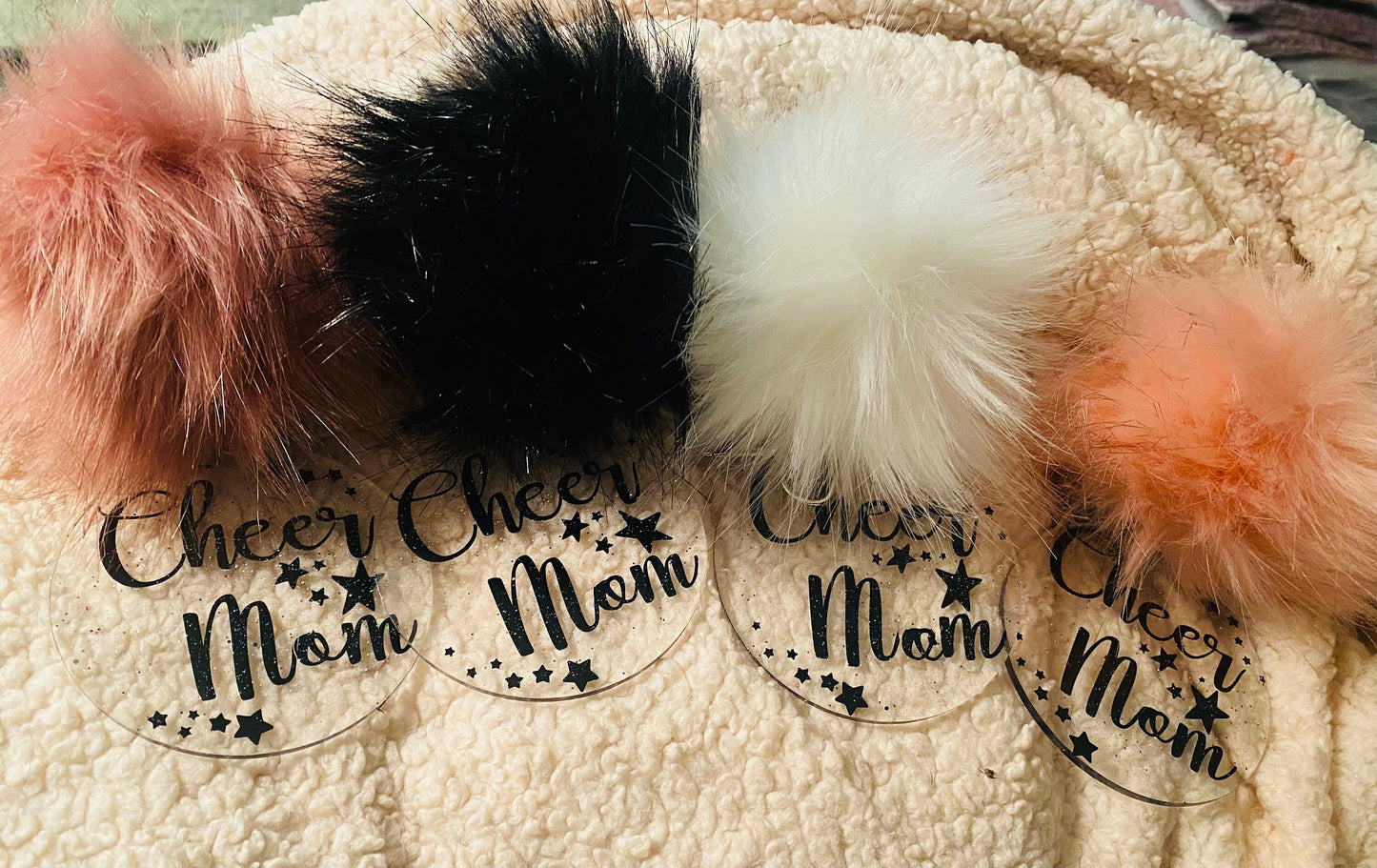 Cheer mom Pom keychain